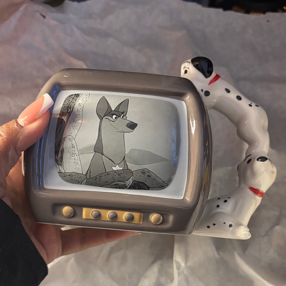 Disney 101 Dalmatians TV Frame Ceramic Dog Mug - Gray & White